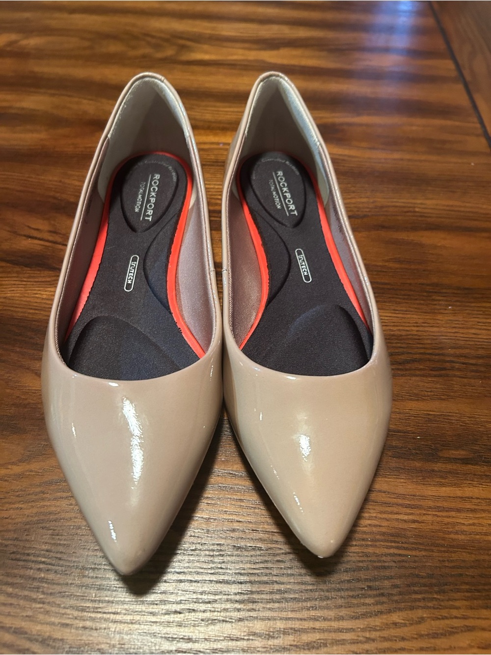 Rockport Women's Beige Patent Pointed-Toe Flats